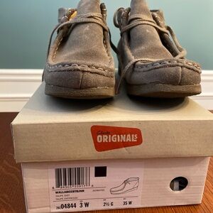 Clarks Boys Kids Taupe Moccasins